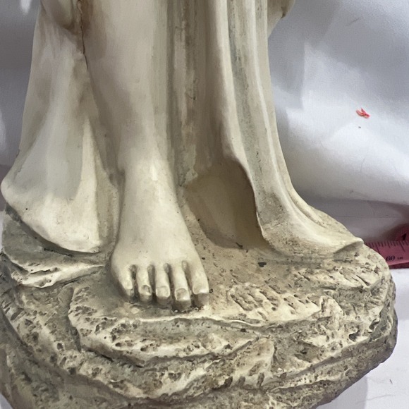 Vintage resin  Statue Lady Maiden Flower  Bounty, Greek dining room or bath roo - Picture 5 of 7